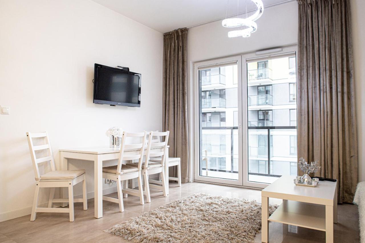 Wola Glamour Apartment Warschau Buitenkant foto