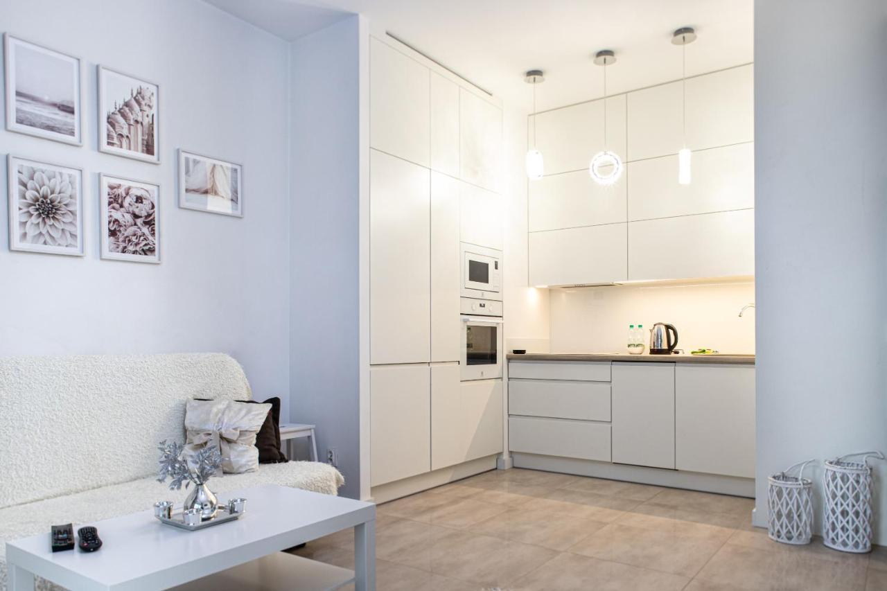 Wola Glamour Apartment Warschau Buitenkant foto