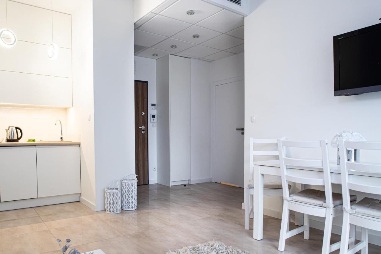 Wola Glamour Apartment Warschau Buitenkant foto
